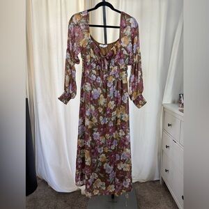Lush Floral
Maxi Dress Sz Medium